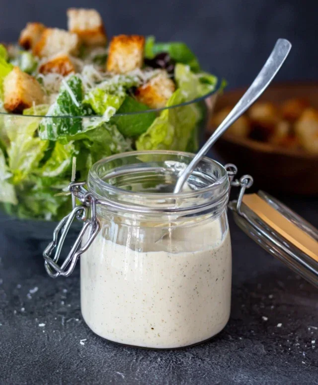 Caesar Salad Dressing (Classic, Creamy & 5 Minutes) π₯